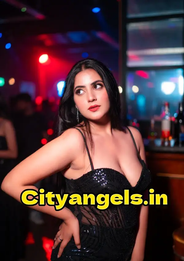 Aarohi Sen independent call girl in Powai Mumbai
